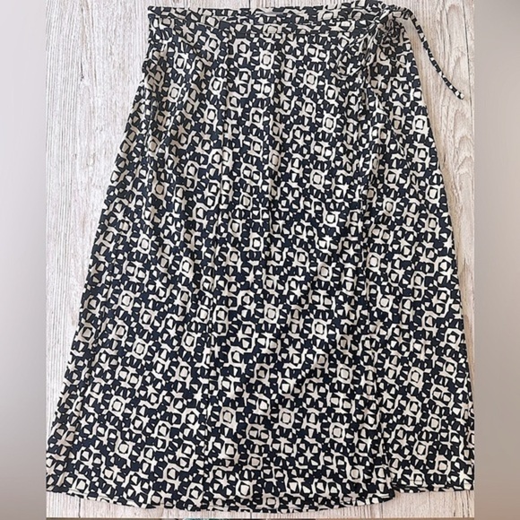 Sigrid Olsen Vintage Wrap Skirt Navy / Cream Geometric Print size M - Picture 2 of 12